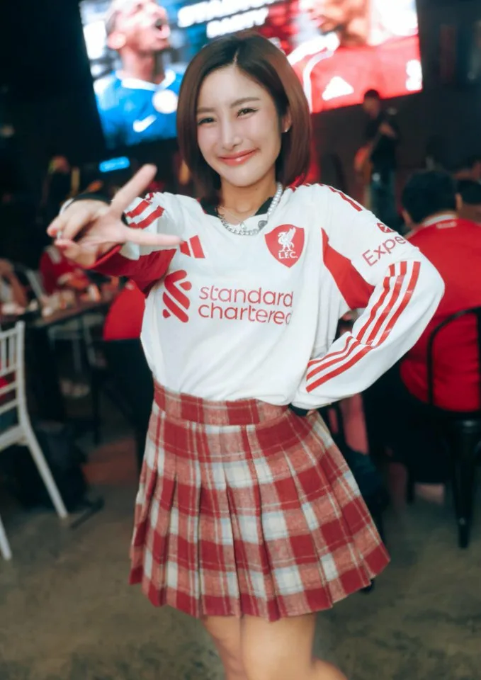 แยมโรลลิ่งวิ่งไปดูบอล